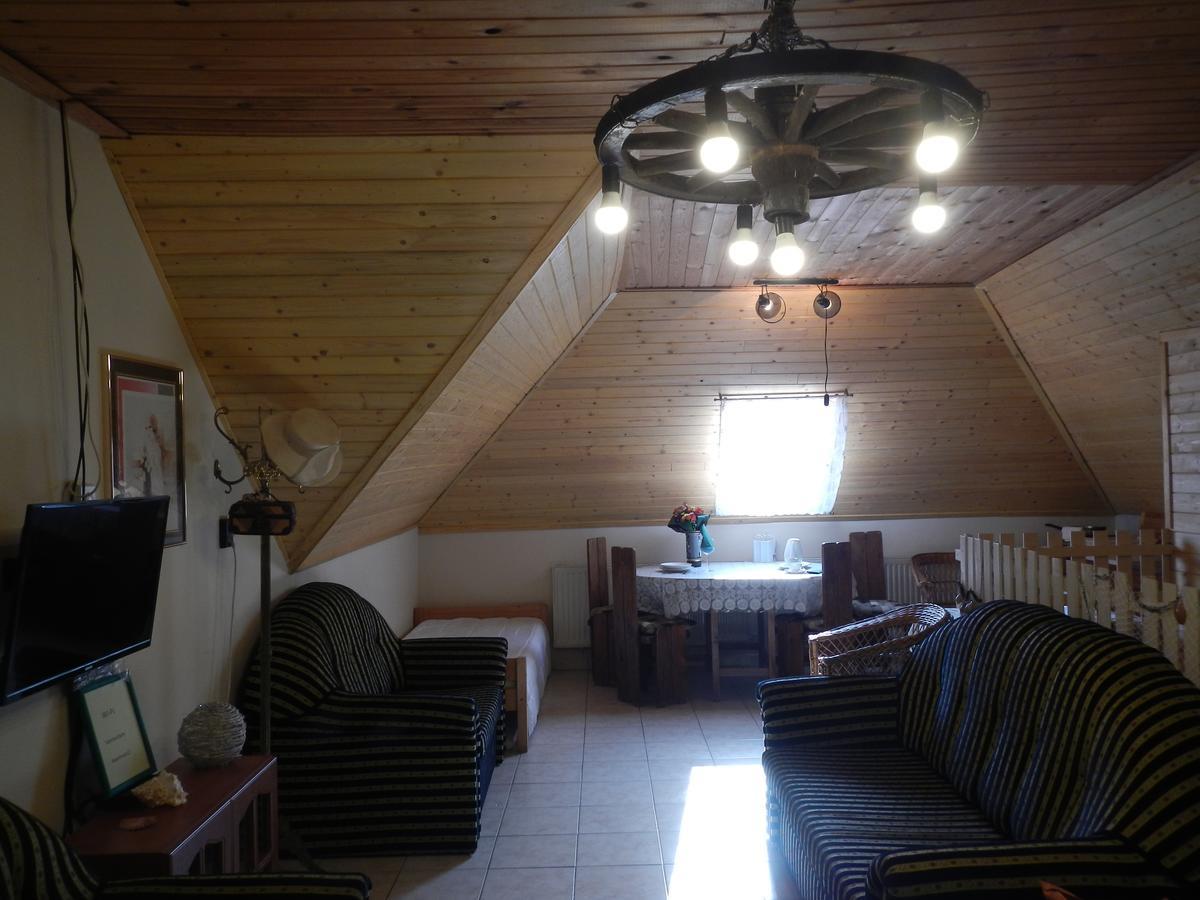 Vakacio Apartman Balatonalmadi Ngoại thất bức ảnh